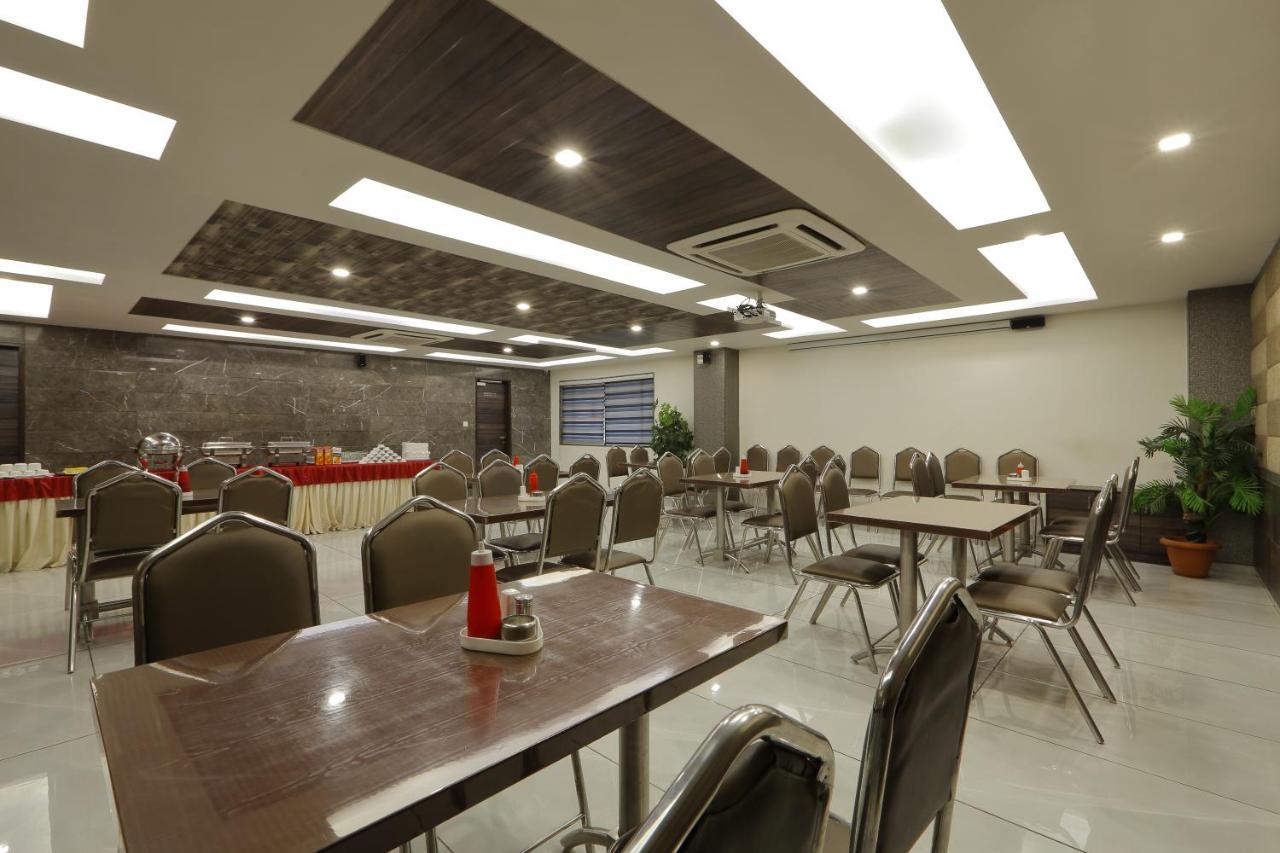 Hotel Unity Ahmedabad Exterior foto