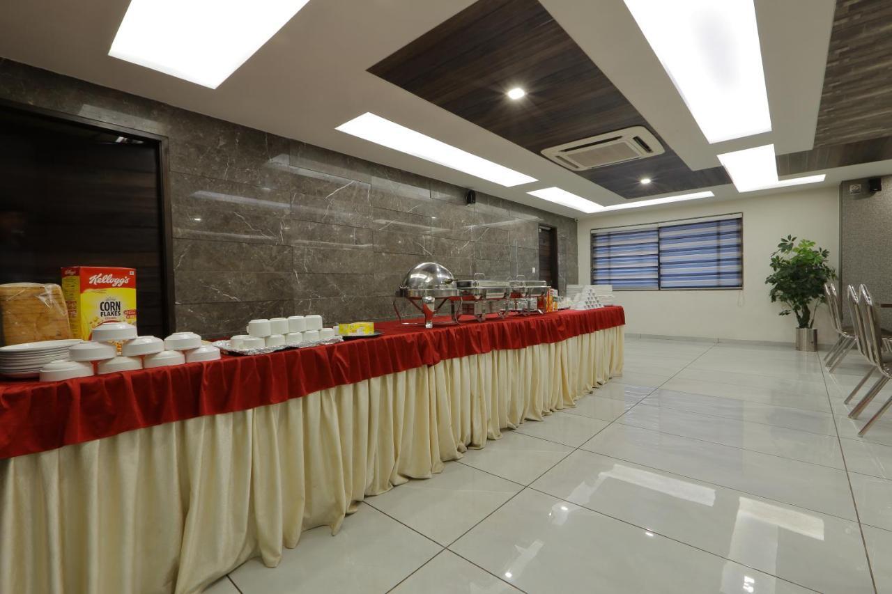 Hotel Unity Ahmedabad Exterior foto