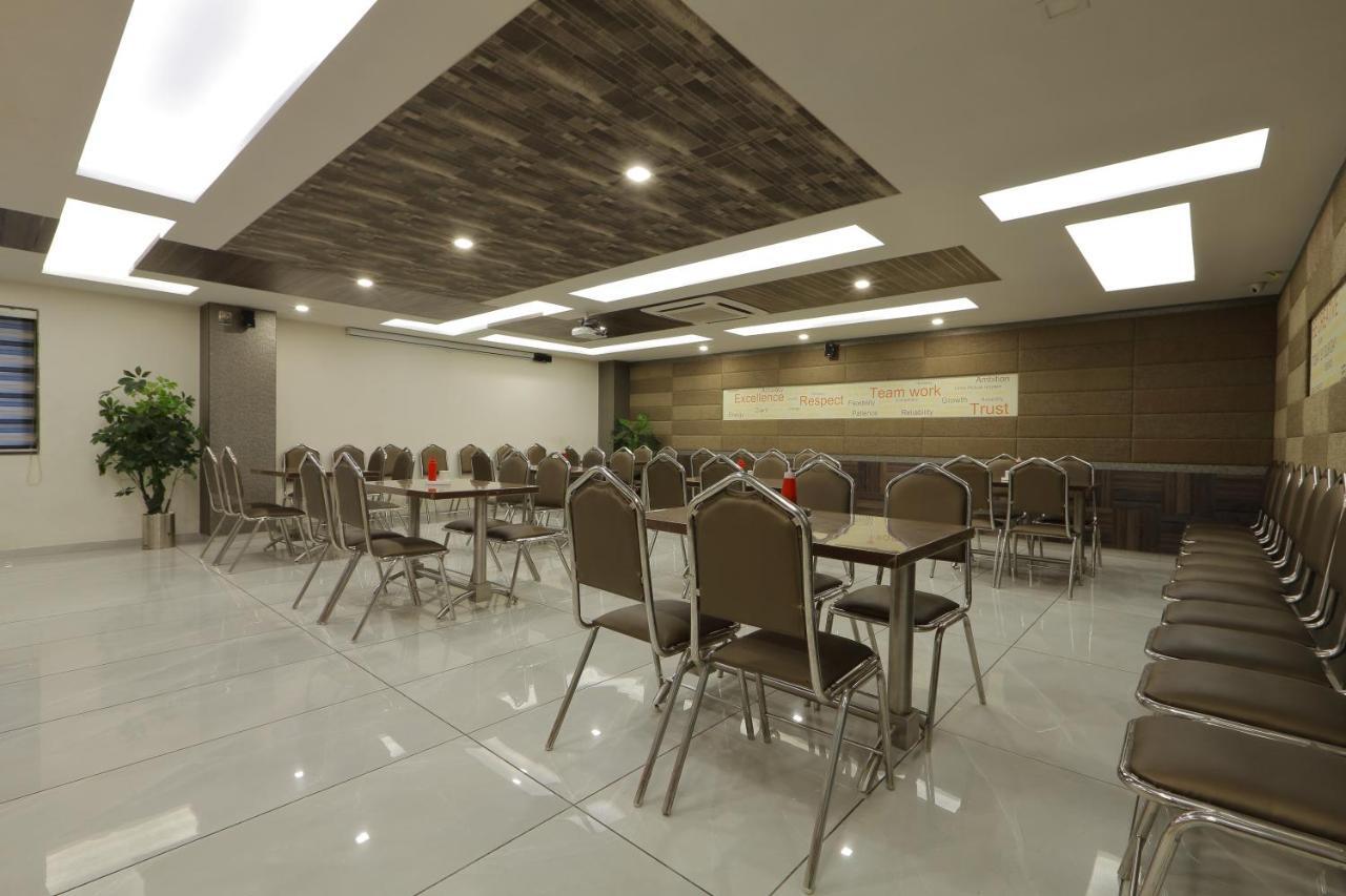 Hotel Unity Ahmedabad Exterior foto